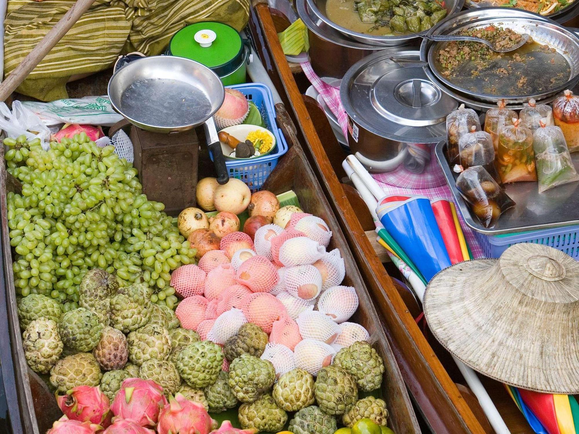 Moevenpick Hotel Sukhumvit 15 Μπανγκόκ Εξωτερικό φωτογραφία Thai desserts