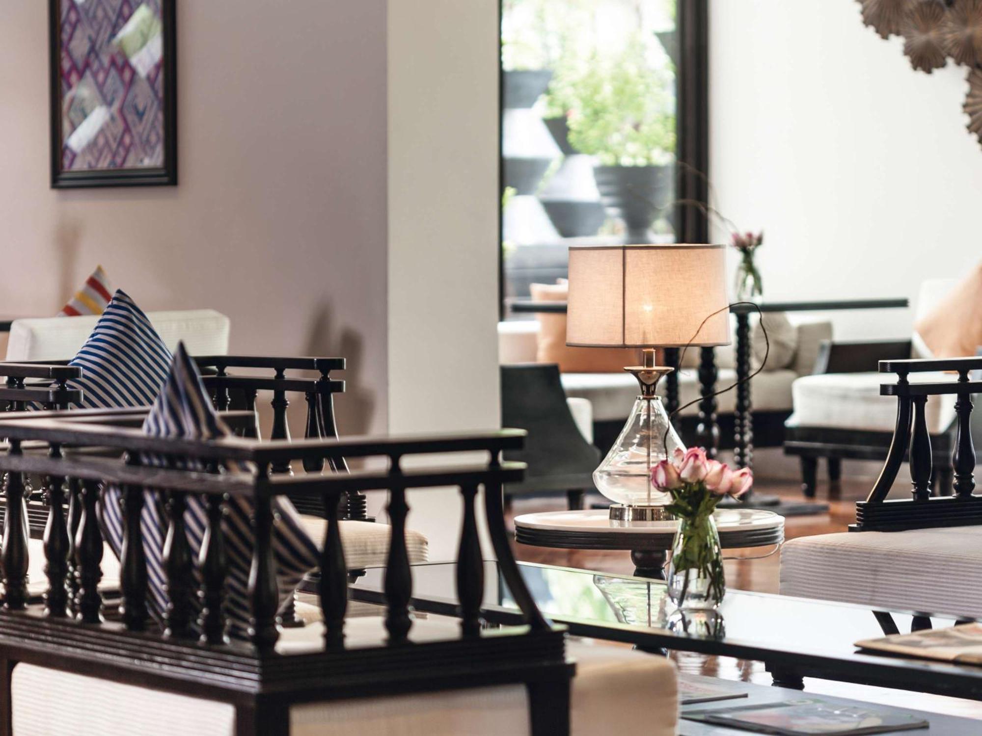 Moevenpick Hotel Sukhumvit 15 Μπανγκόκ Εξωτερικό φωτογραφία The lobby of the hotel